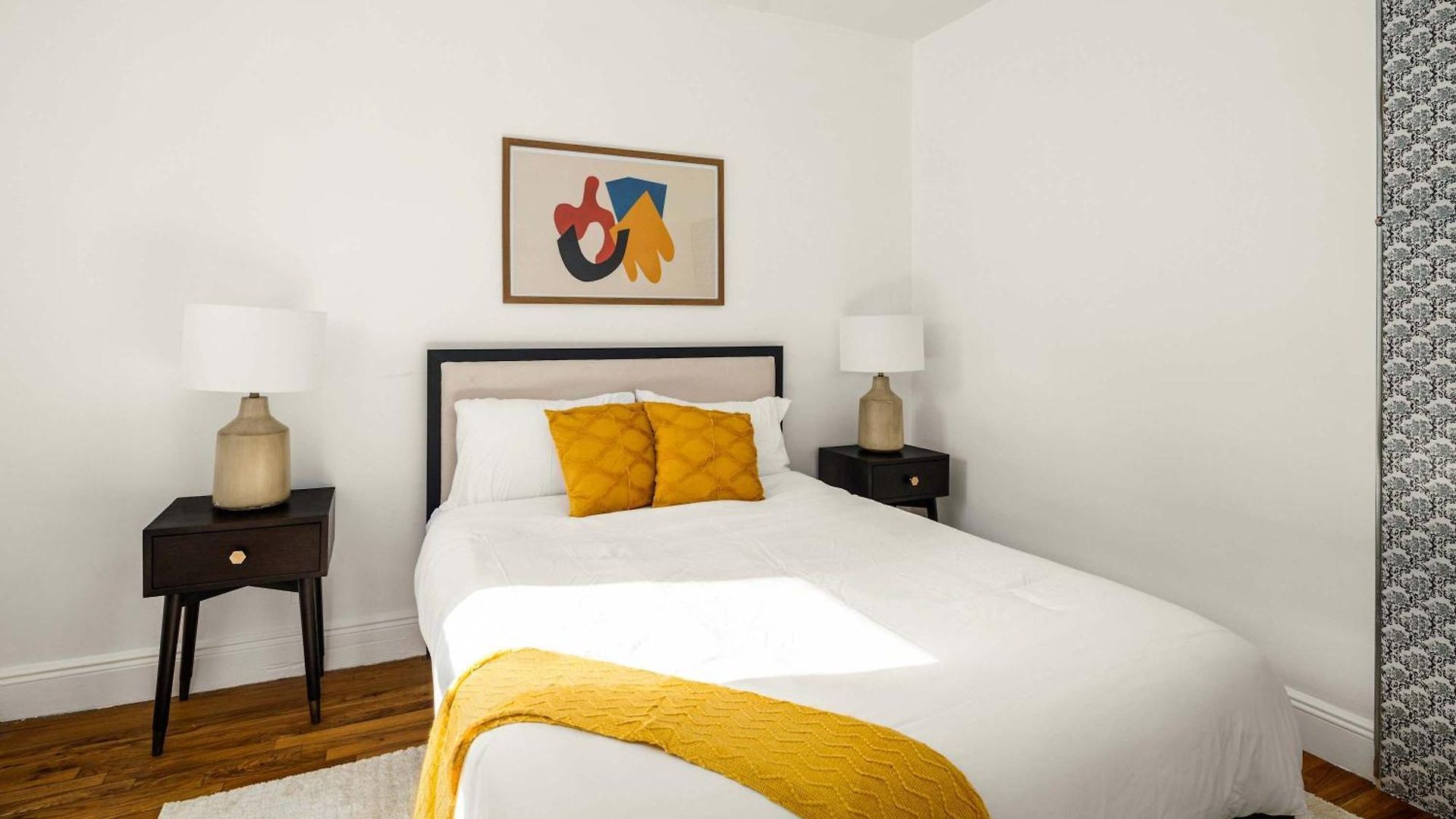 Apartment Williamsburg Gardens 3br Floor-through Unit With Private Yard New York