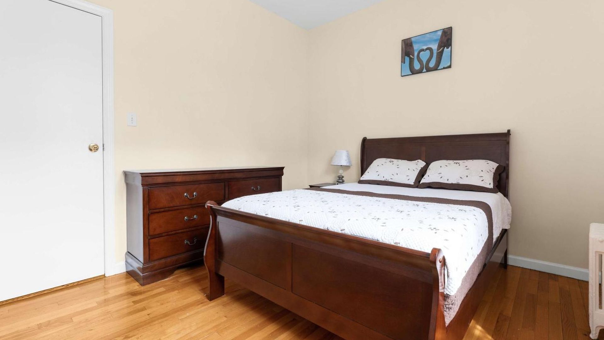 Fully Furnished 1br In Sunnyside - Near Subway Apartment New York
