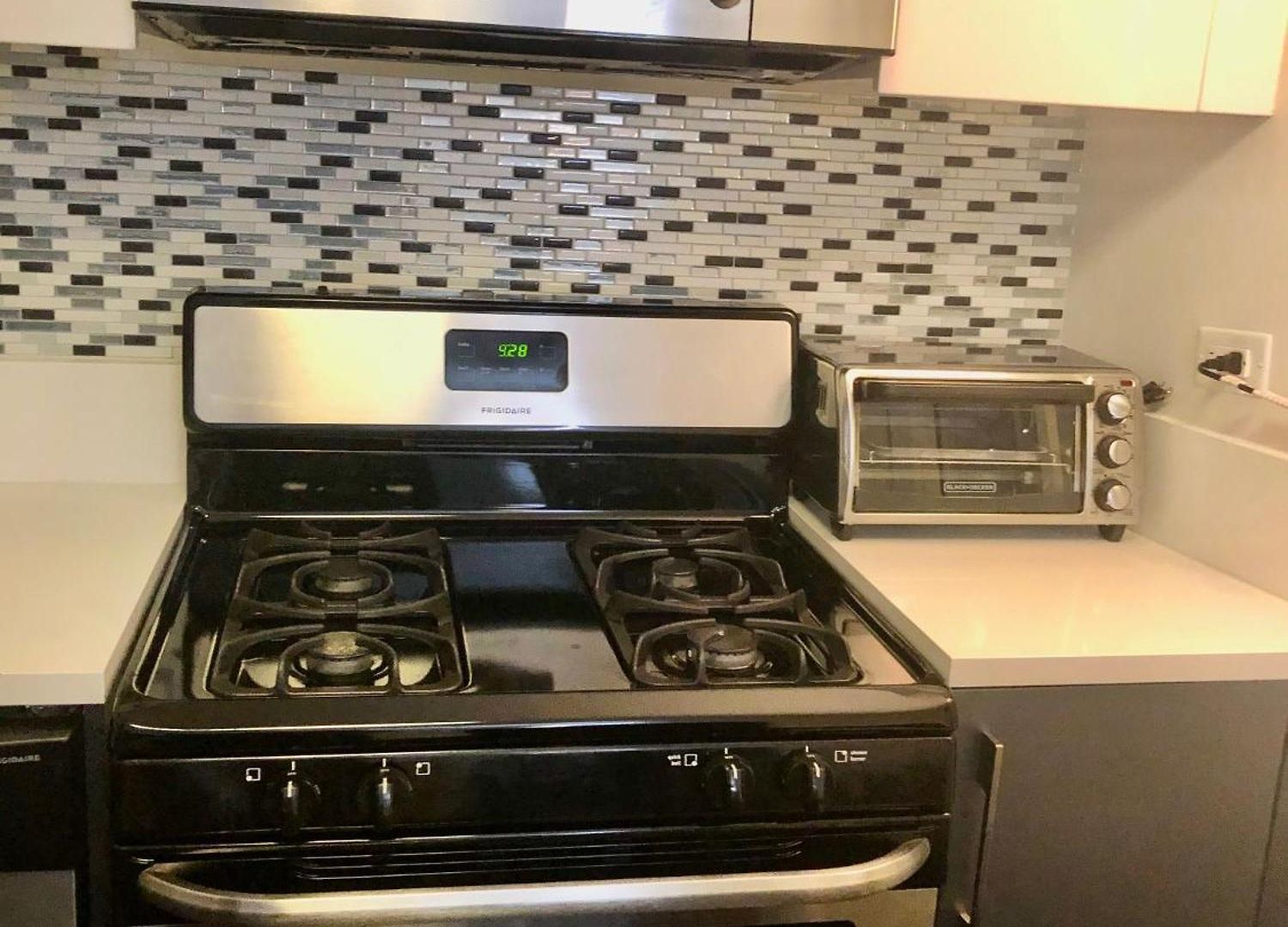 1bed 30days Min Nr Grand With Washer Dryer In Unit