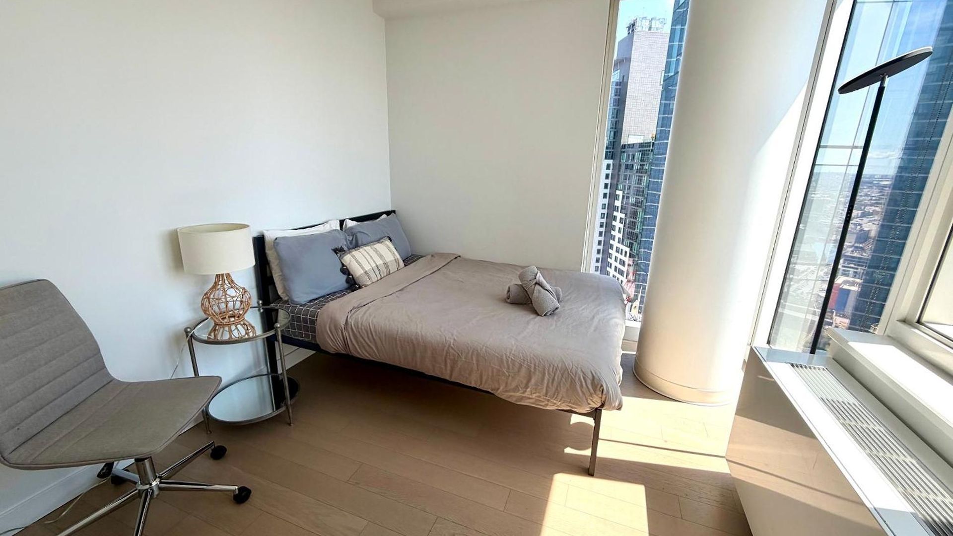 Apartment High Floor Luxury Corner 2br2ba Stunning Panoramic Views 1 Stop To Midtown Manhattan
