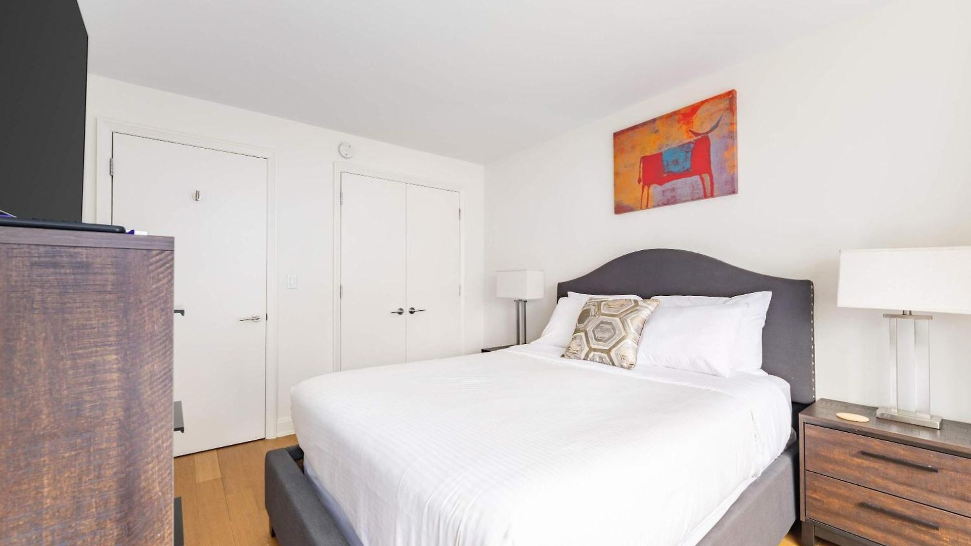 Apartment Luxury 1br With Rooftop Gym & Laundry