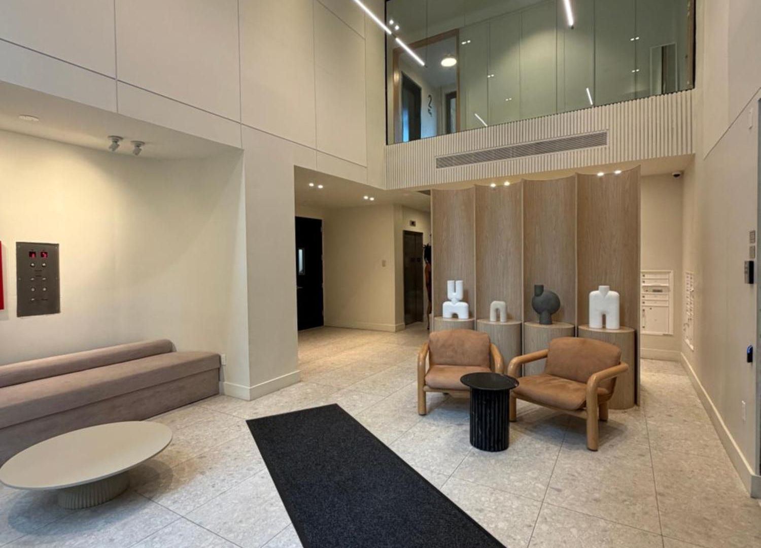 1 Stop Midtown Corner Skyline Penthouse New Modern Patio 1 Bedroom Apartment New York