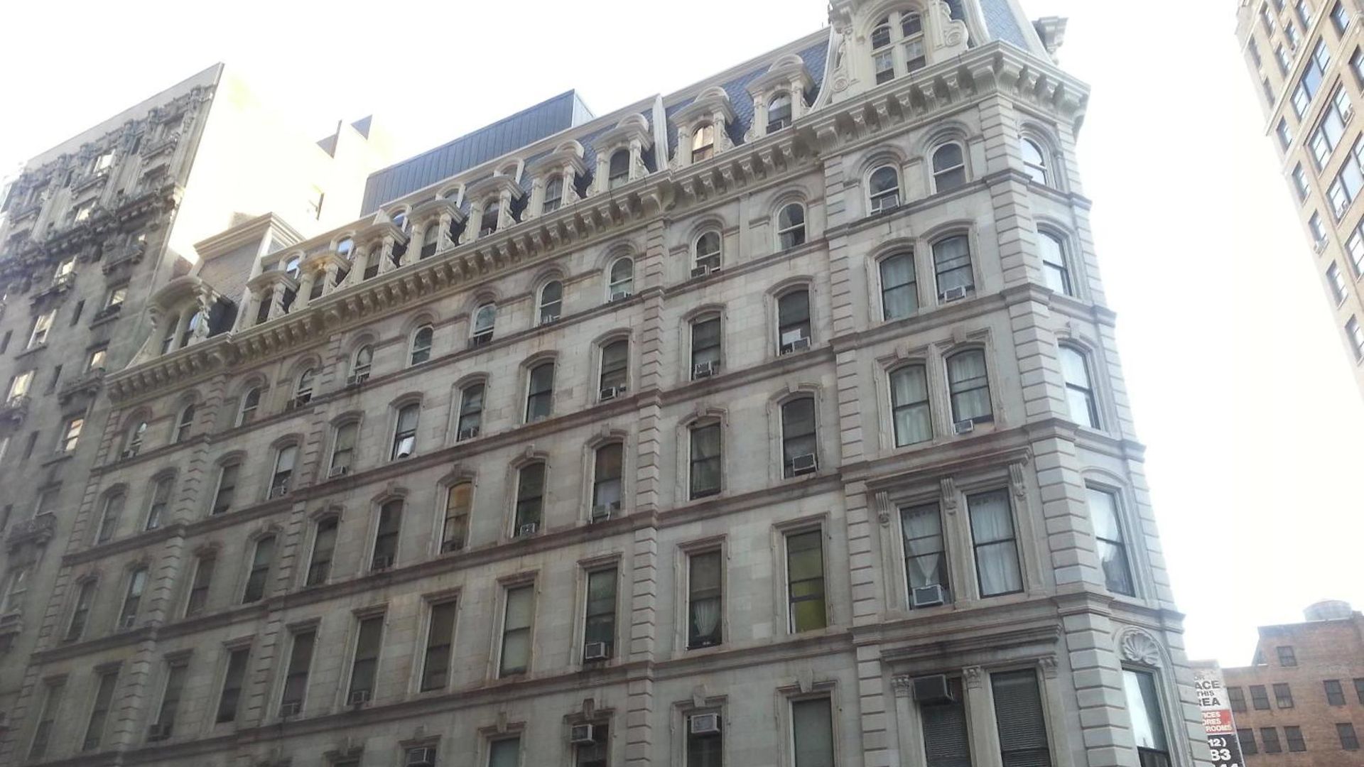 Manhattan House *