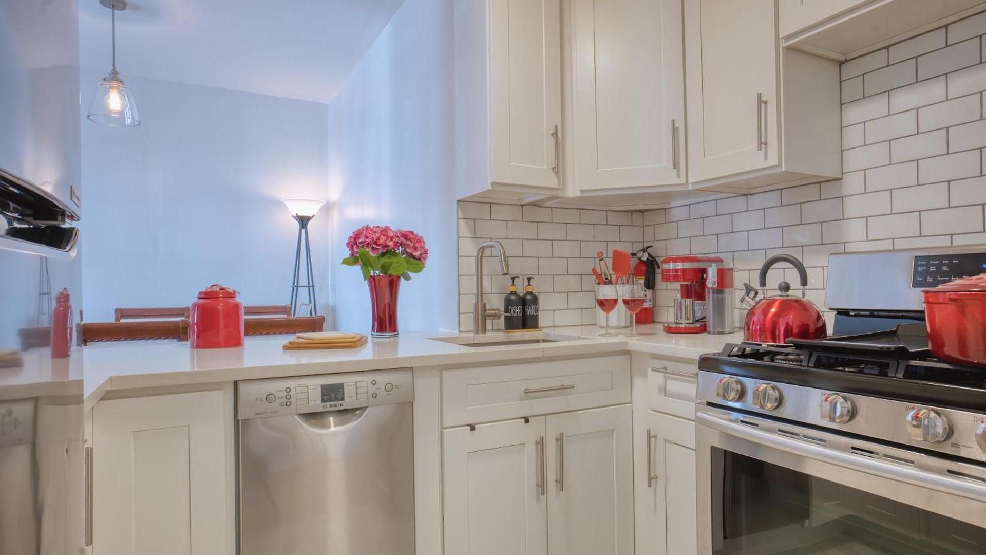 3Br Brooklyn Flatbush King Bed, 2 Queens 5 Min To Kings Theatre