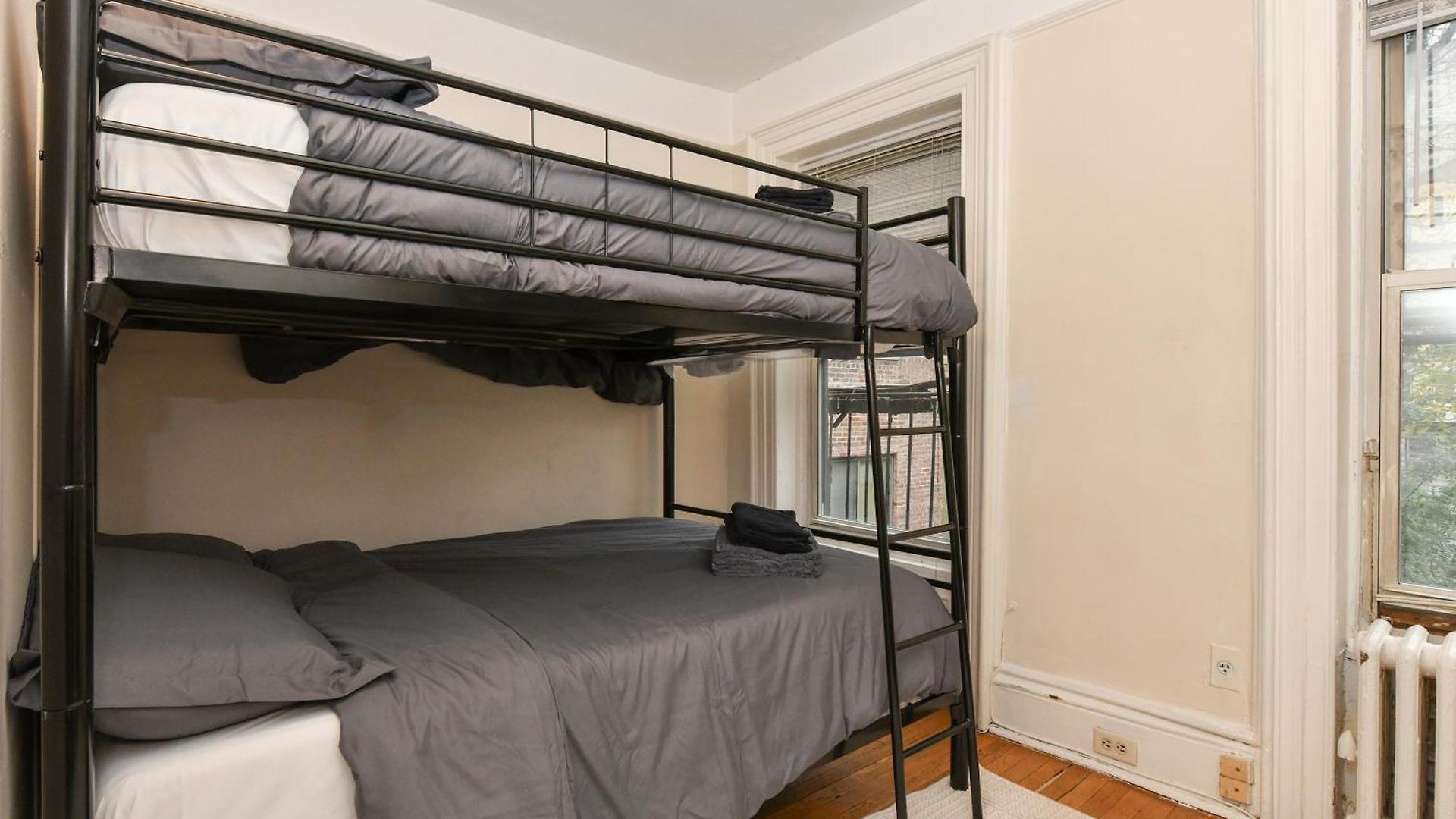Apartment Midtown East Near Park *