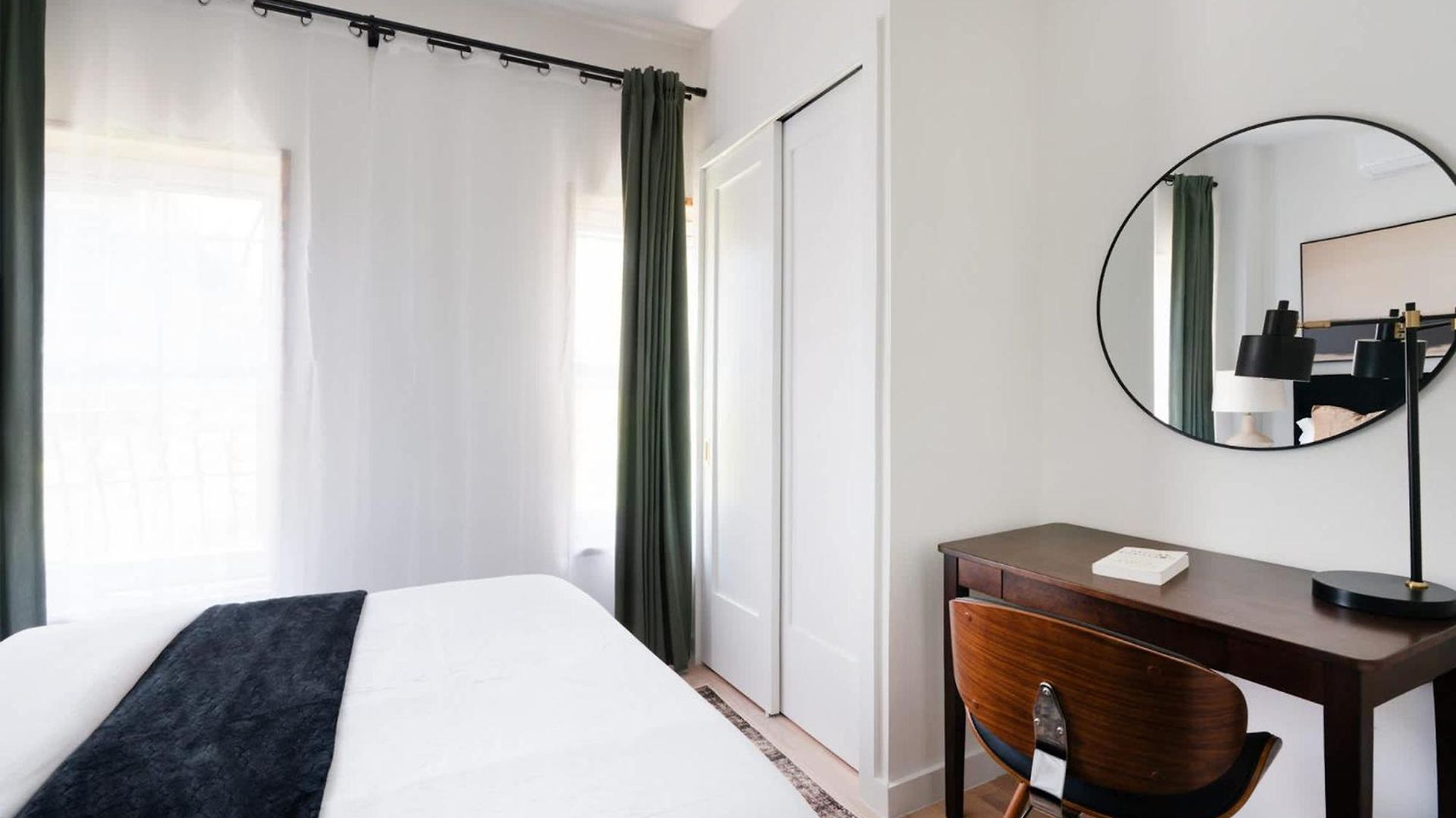 22-5c New Prime Gramercy 1br *