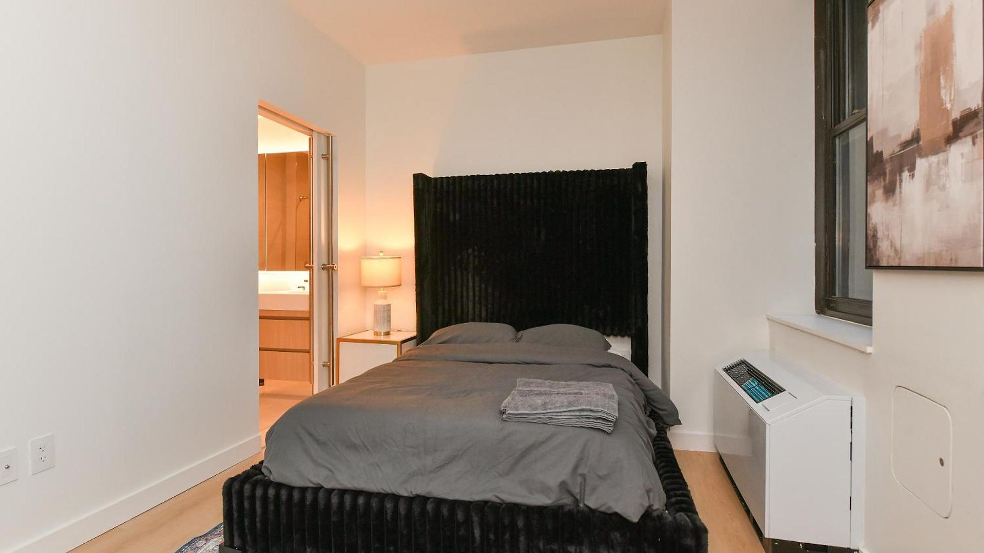 Urban Escape Bright 2br 2ba In Fidi Apartment New York