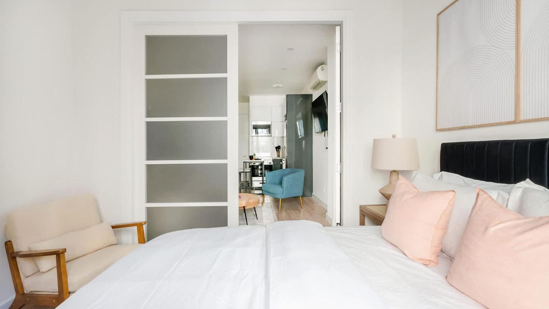 14-1b Sleek Modern 1br Union Square Wd In Unit Apartment New York
