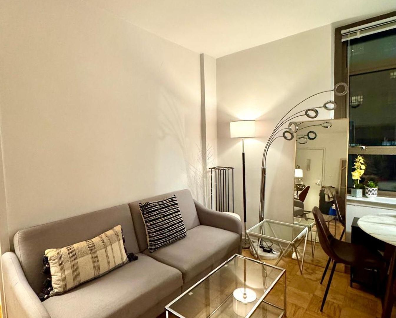 Midtown Park Ave Spacious Charming Gem Chrysler View Corner Apartment *