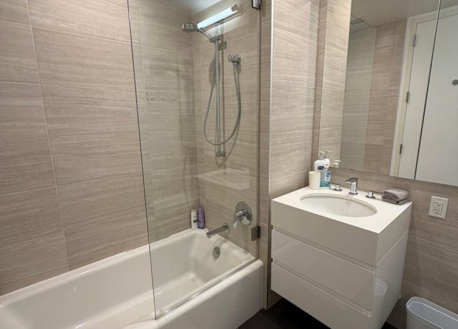 1 Stop To Midtown Spectacular Panoramic View Luxury High Rise Corner 1 Bedroom New York