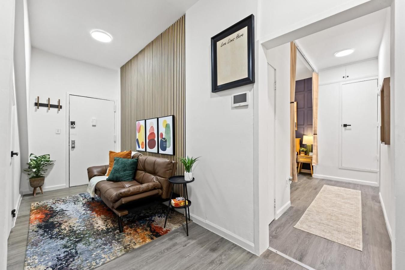 Sleek 2br In Times Square New York