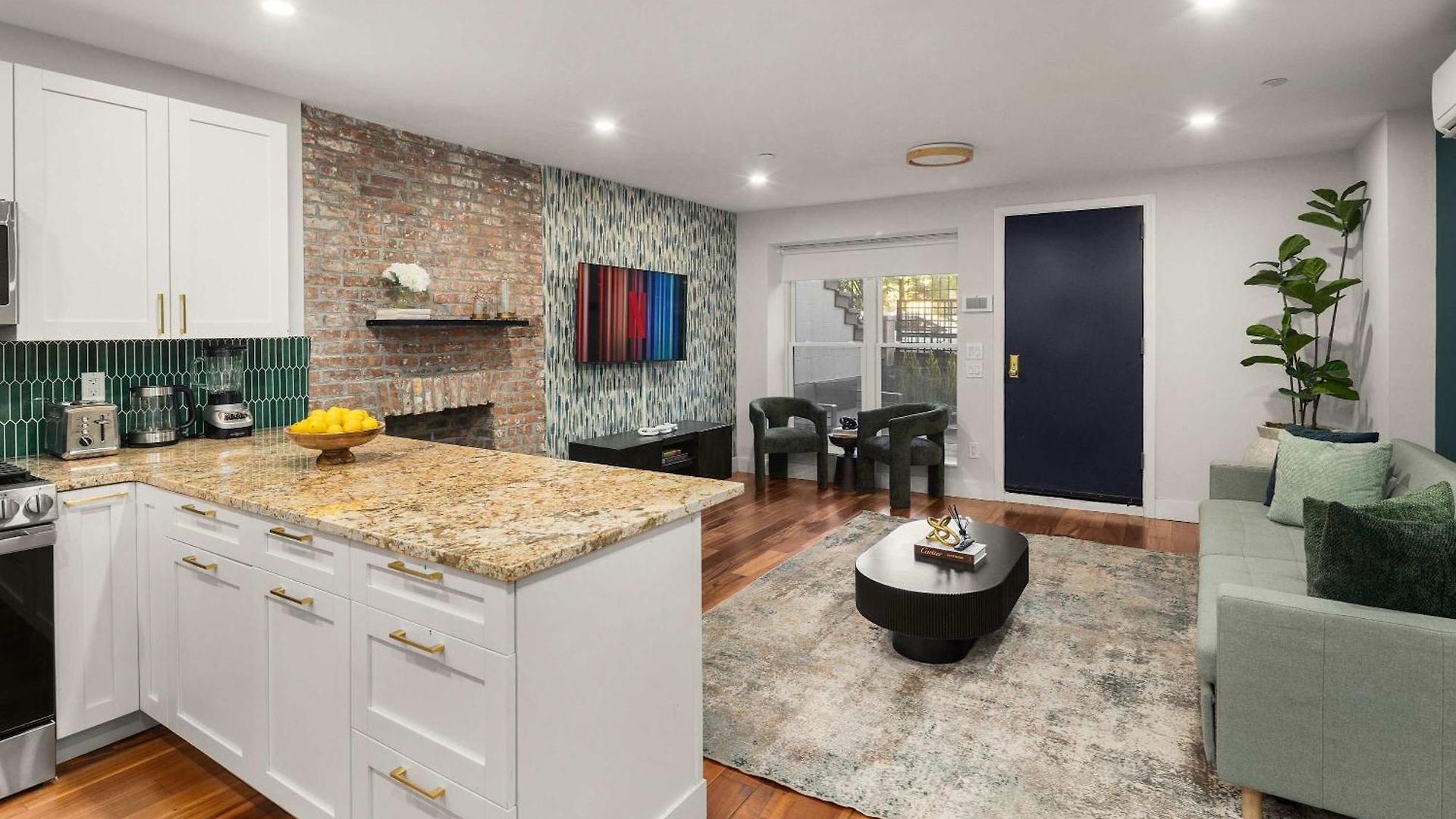 Apartment Bright And Modern Unit