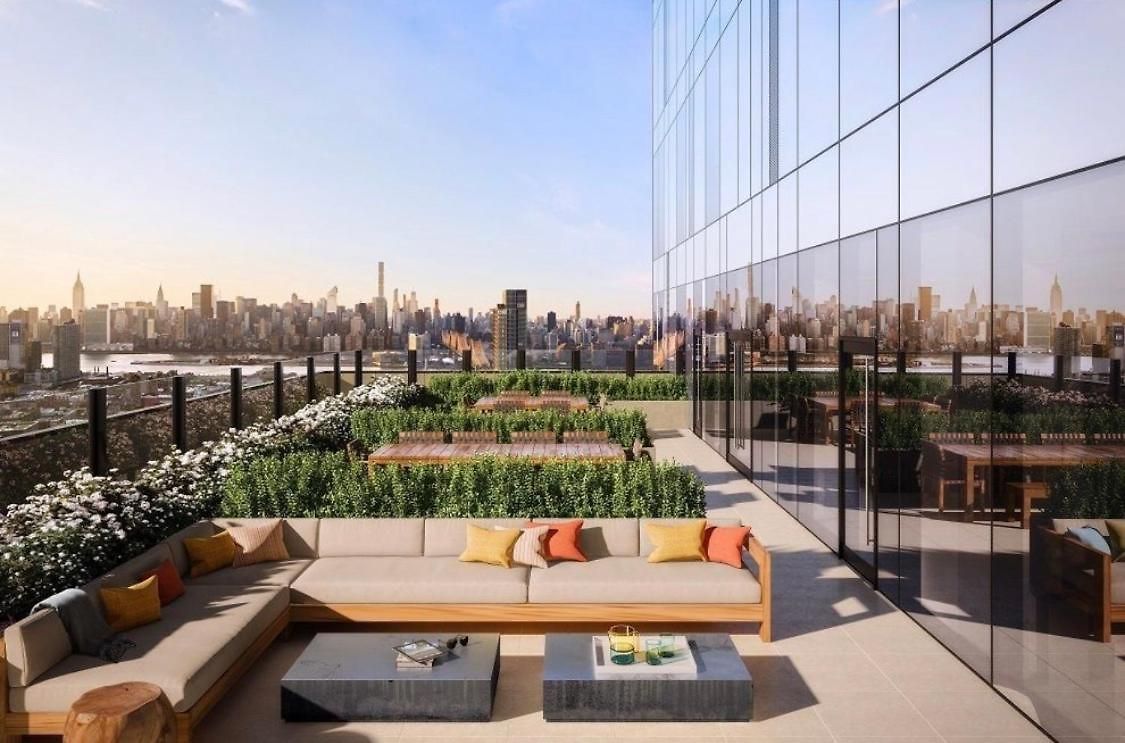 1 Stop To Midtown Spectacular Panoramic View Luxury High Rise Corner 1 Bedroom * New York