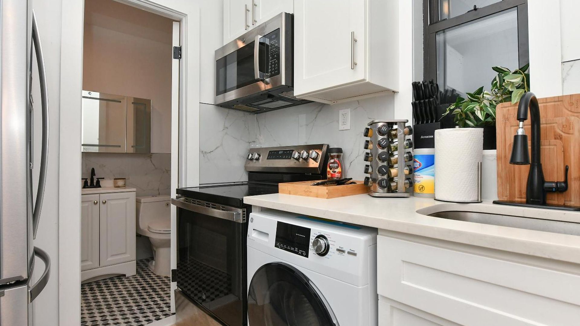 Apartment Chic 2br Steps To Park New York