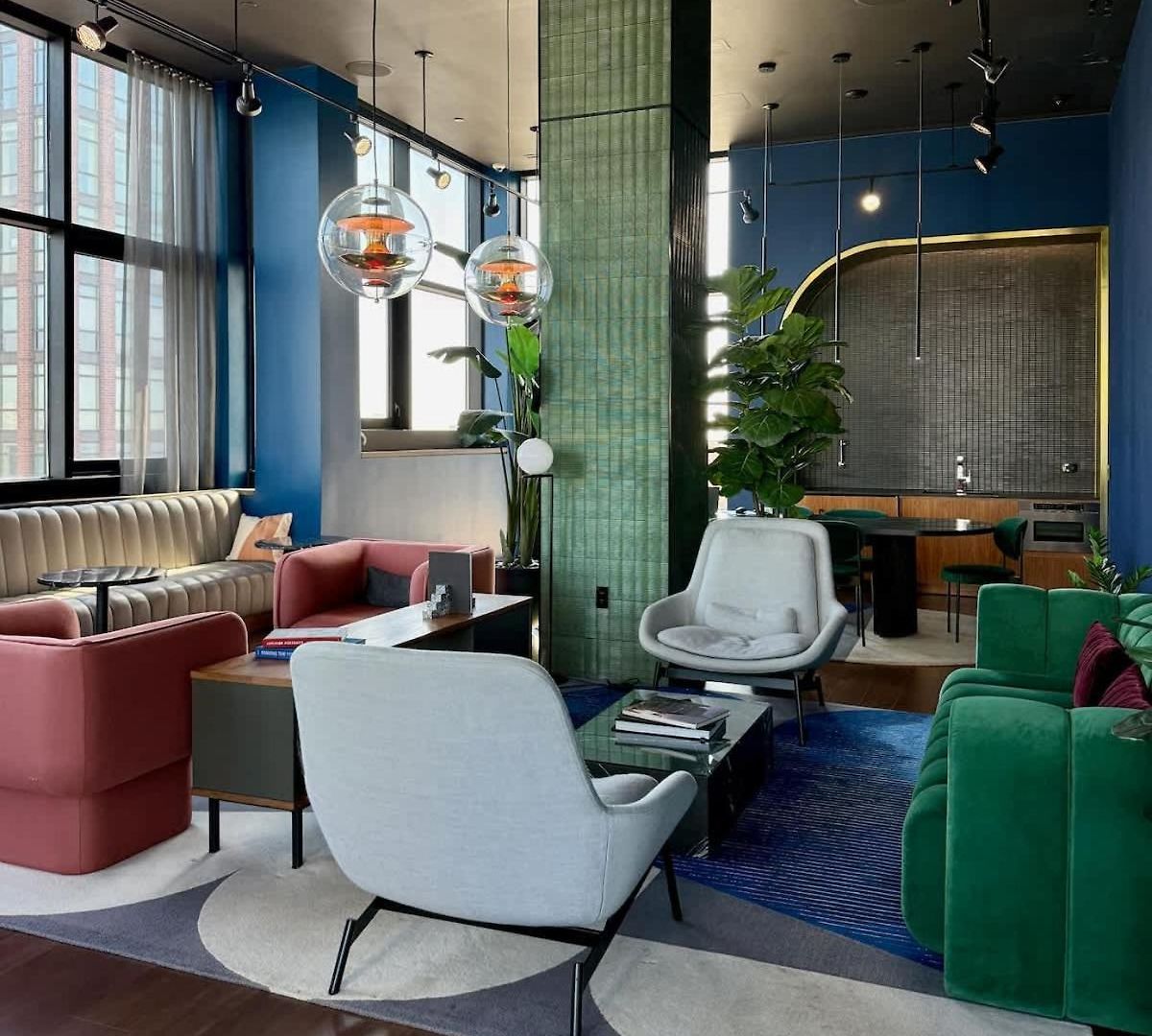 Pied-a-terre In The Sky Apartment New York