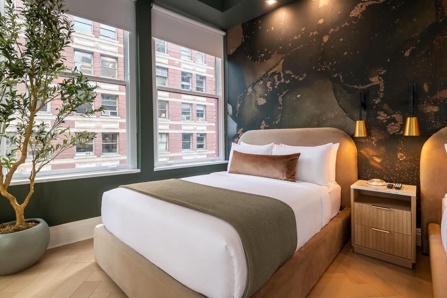 Apartment Nomad Near Broadway & 5th Ave *