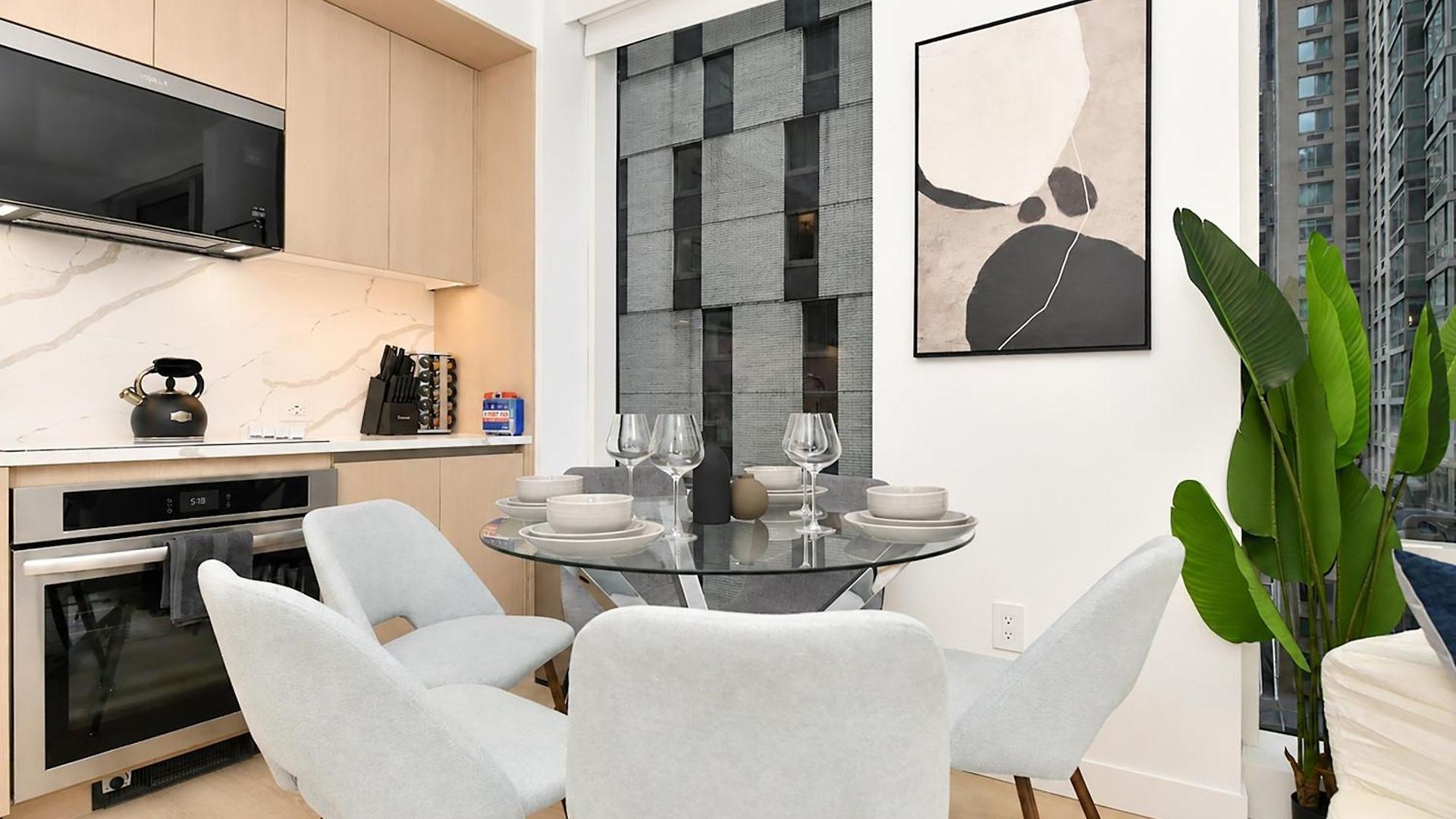 Luxury In Downtown Manhattan Skyline Views New York