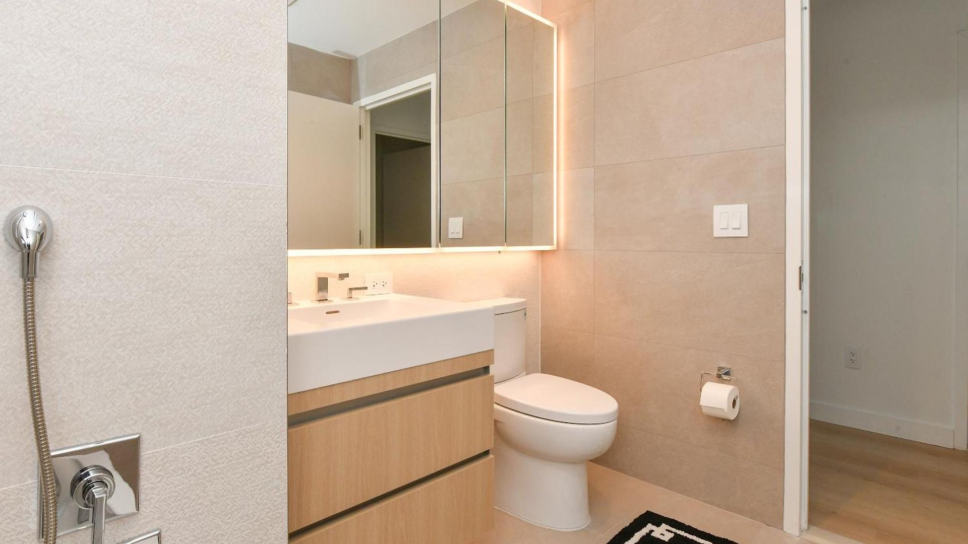 Urban Escape Bright 2br 2ba In Fidi Apartment *