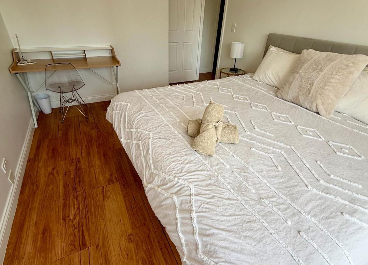 Midtown High Floor Stunning Panoramic View Corner 2br Apartment *