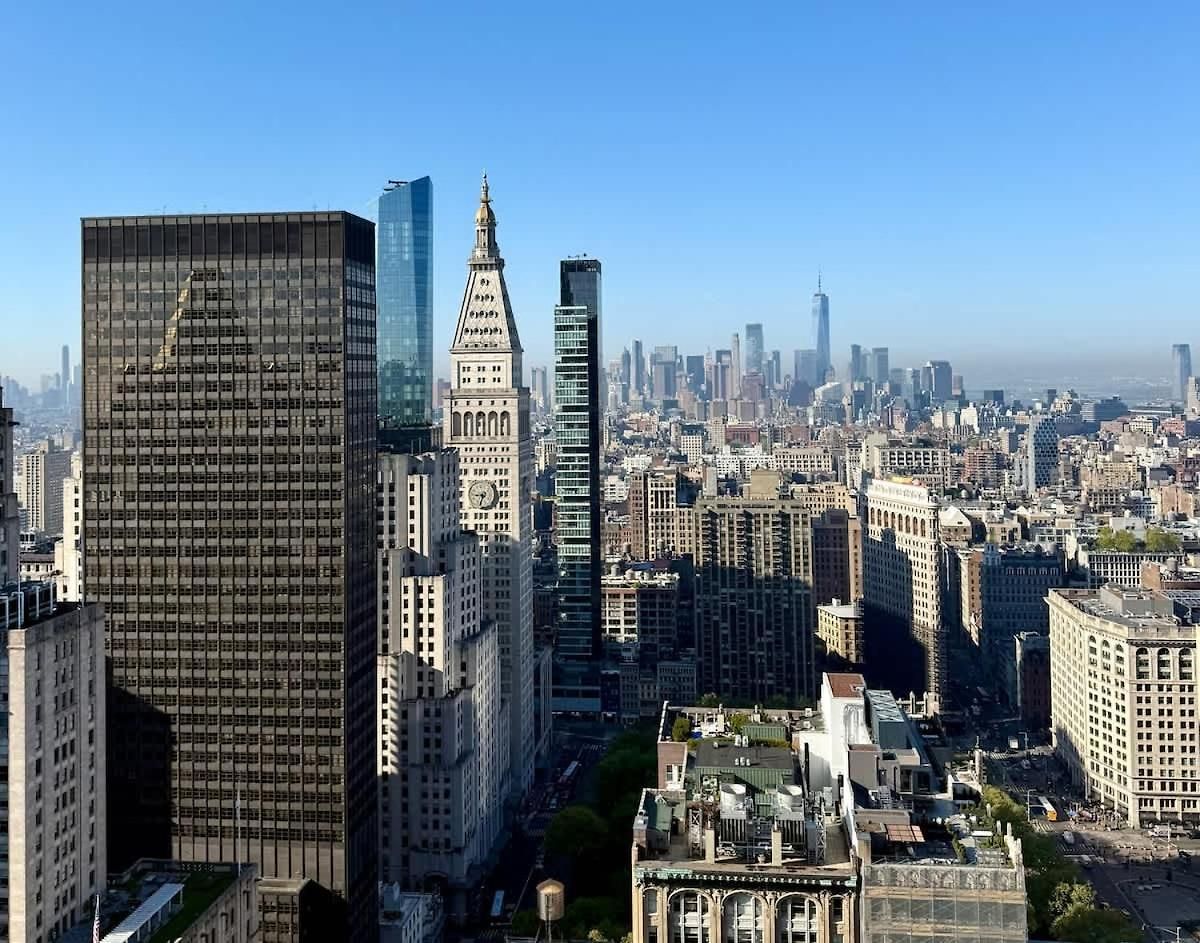 Pied-a-terre In The Sky Apartment New York