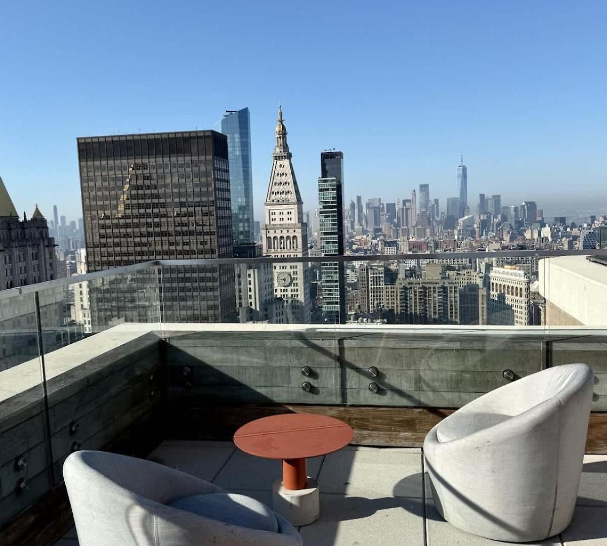Pied-a-terre In The Sky * New York