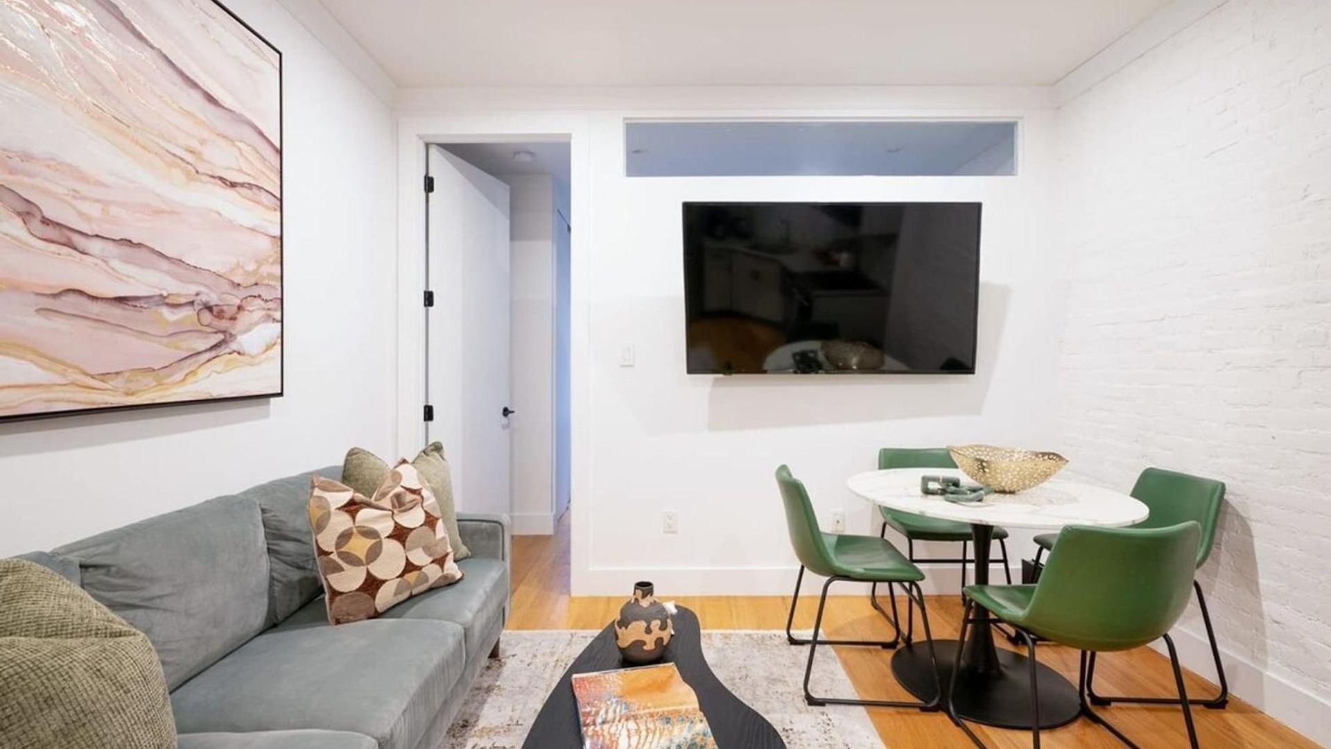 1288 Ues Apartment