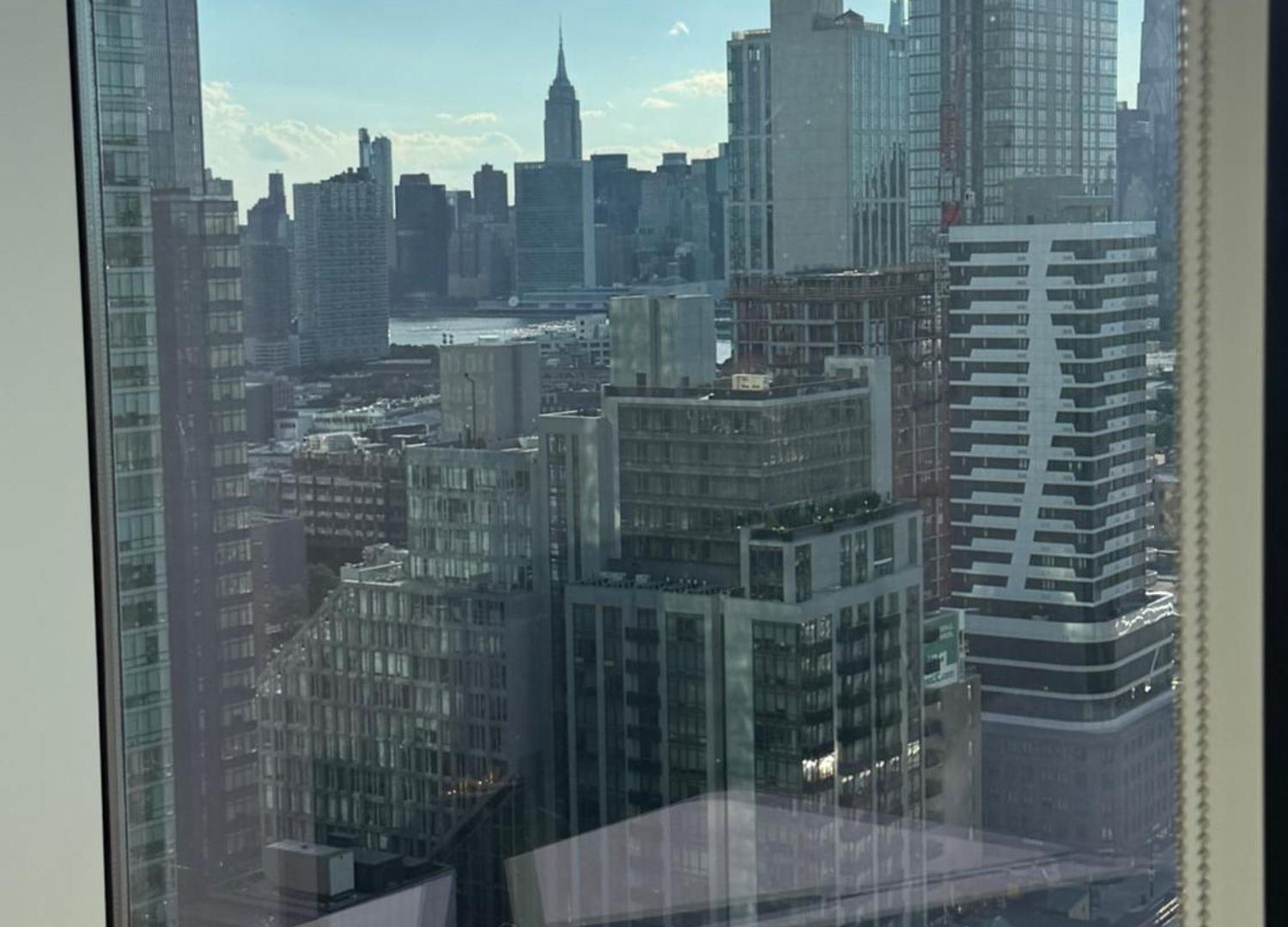 1 Stop To Midtown Spectacular Panoramic View Luxury High Rise Corner 1 Bedroom * New York