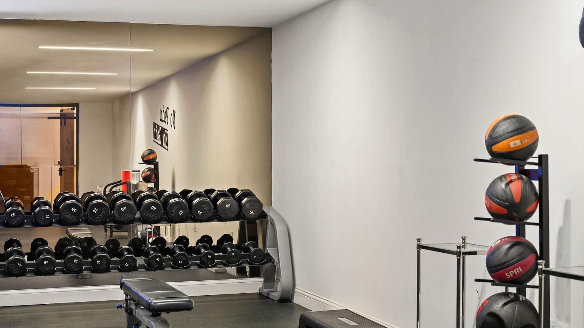 Apartment Rove Travel - Marmara Place 1801 - Modern