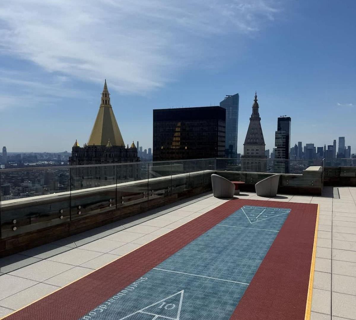 Apartment Pied-a-terre In The Sky *