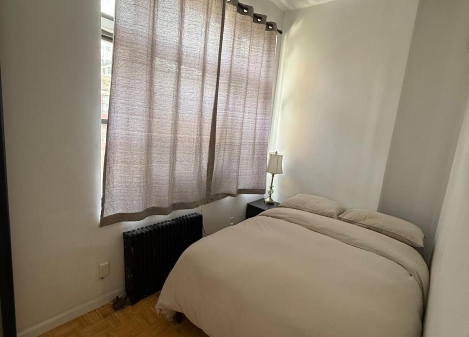 Apartment Great In Next To Time Square New York