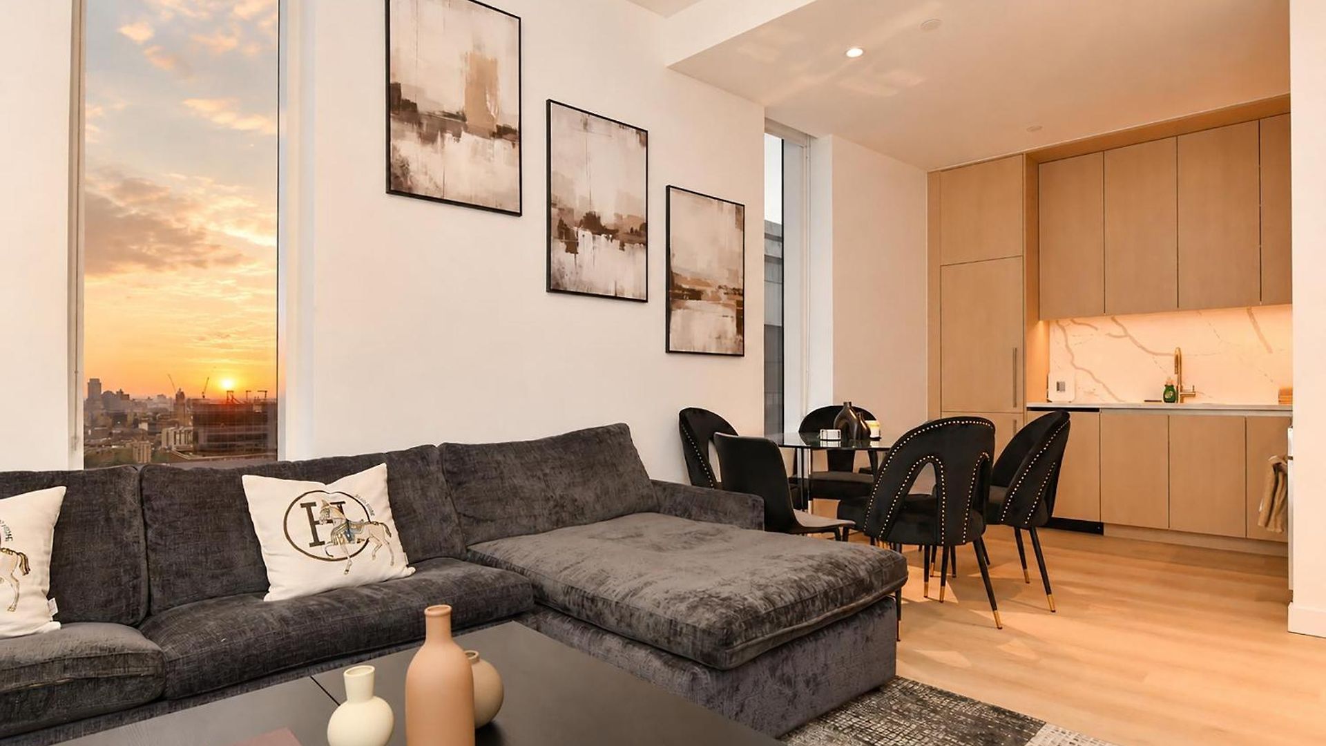 Luxury In Downtown Manhattan Skyline Views * New York