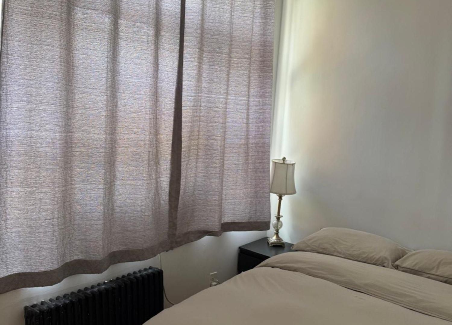 Apartment Great In Next To Time Square *
