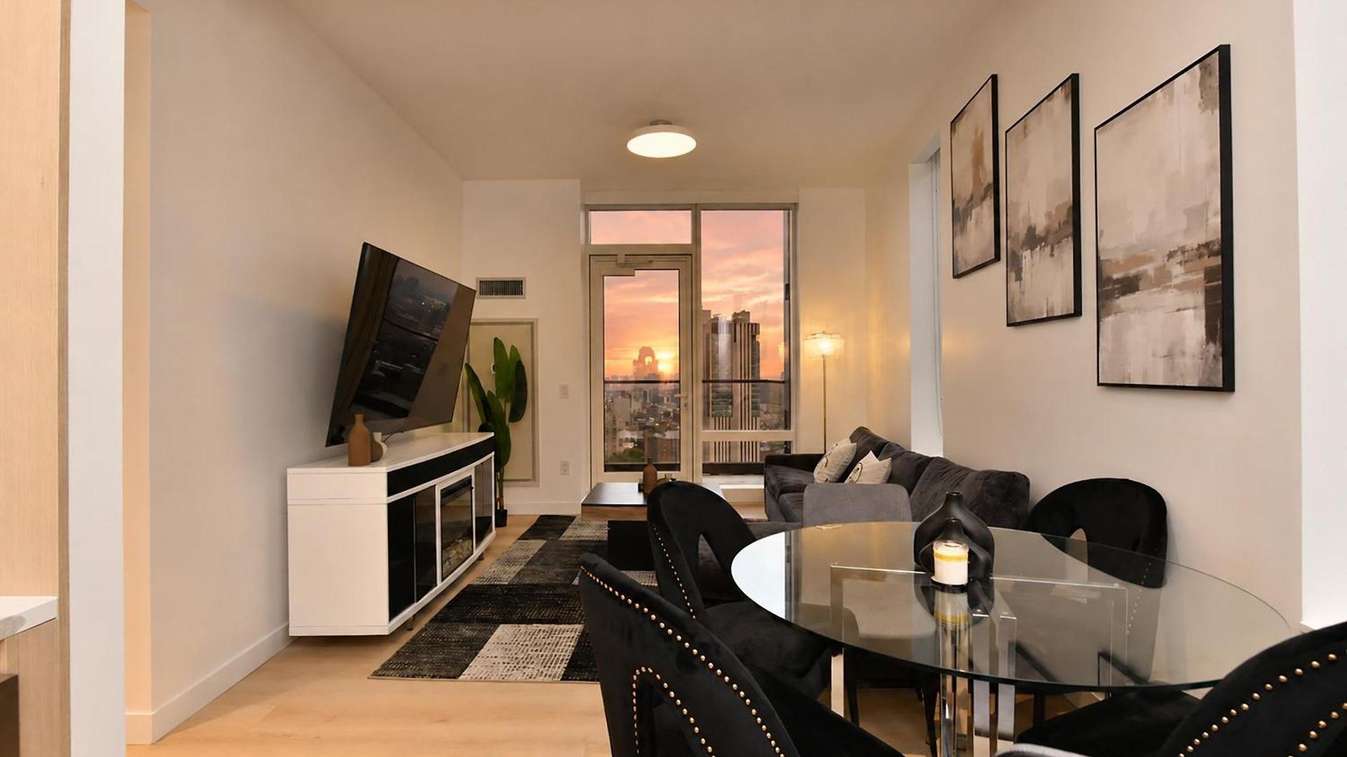 Luxury In Downtown Manhattan Skyline Views * New York