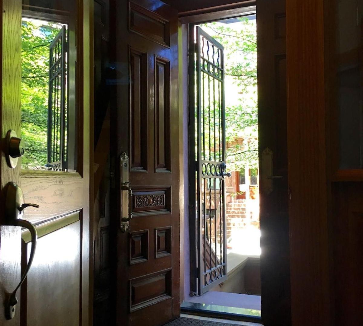 Lovely Brownstone In W Harlem 4 Bdr 3 Bath Deck Garden *