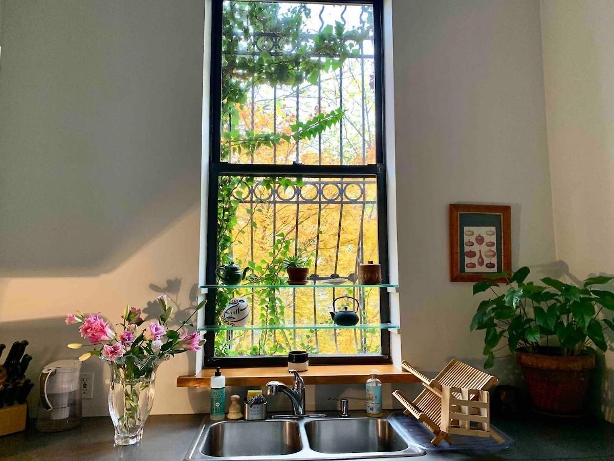 Lovely Brownstone In W Harlem 4 Bdr 3 Bath Deck Garden * New York