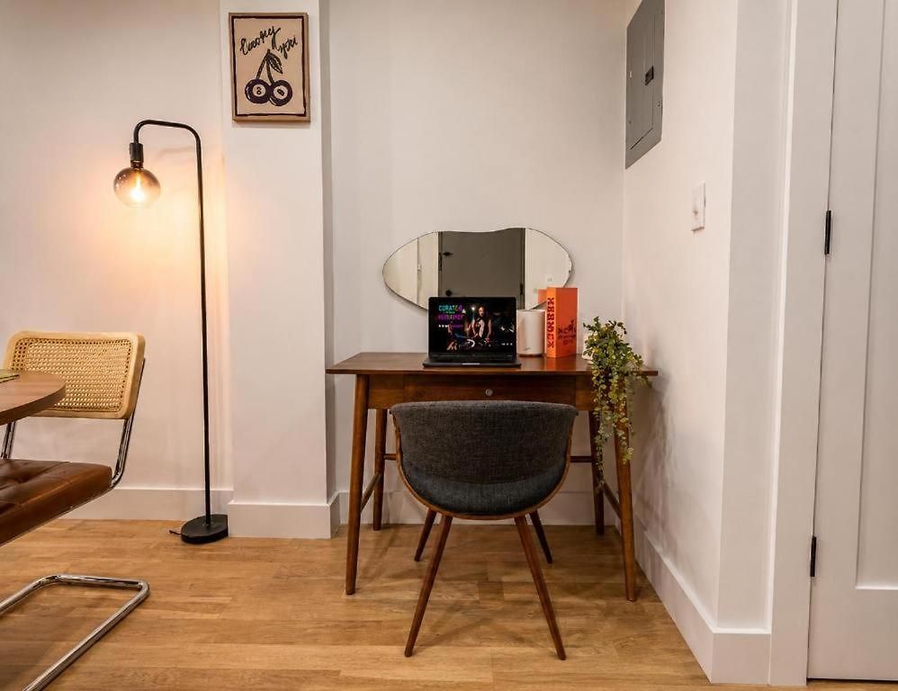 Renovated Unit In Brooklyn Washerdryer