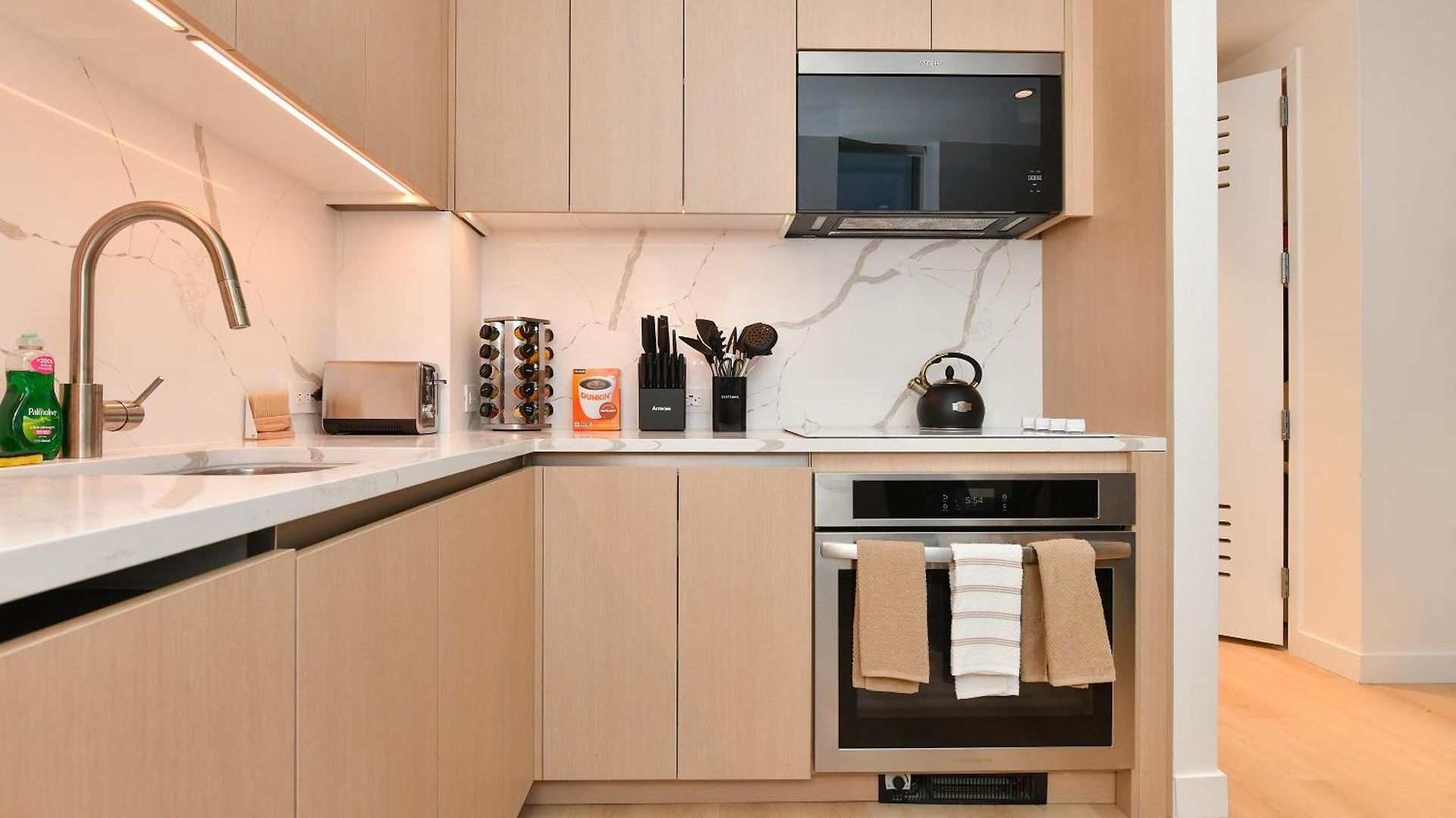 Luxury In Downtown Manhattan Skyline Views * New York