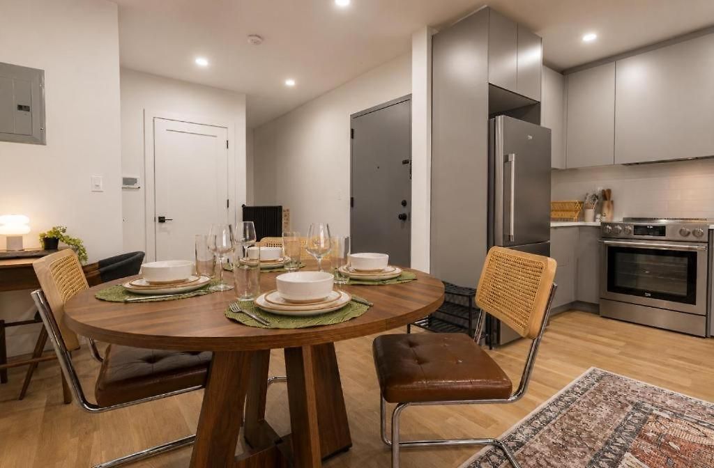 Renovated Unit In Brooklyn Washerdryer *