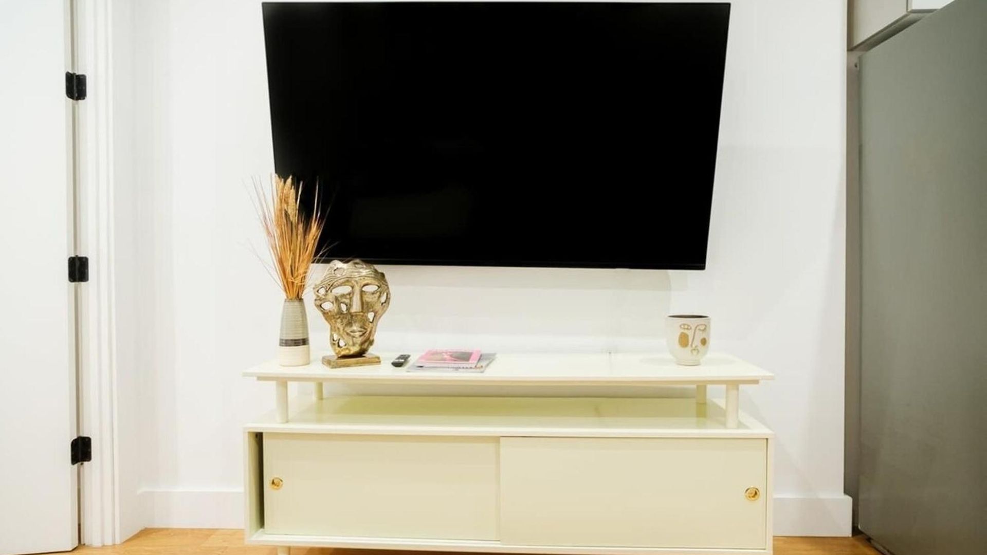 Apartment 1288 Ues