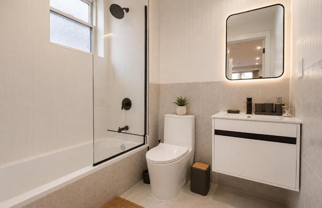 Renovated Unit In Brooklyn Washerdryer