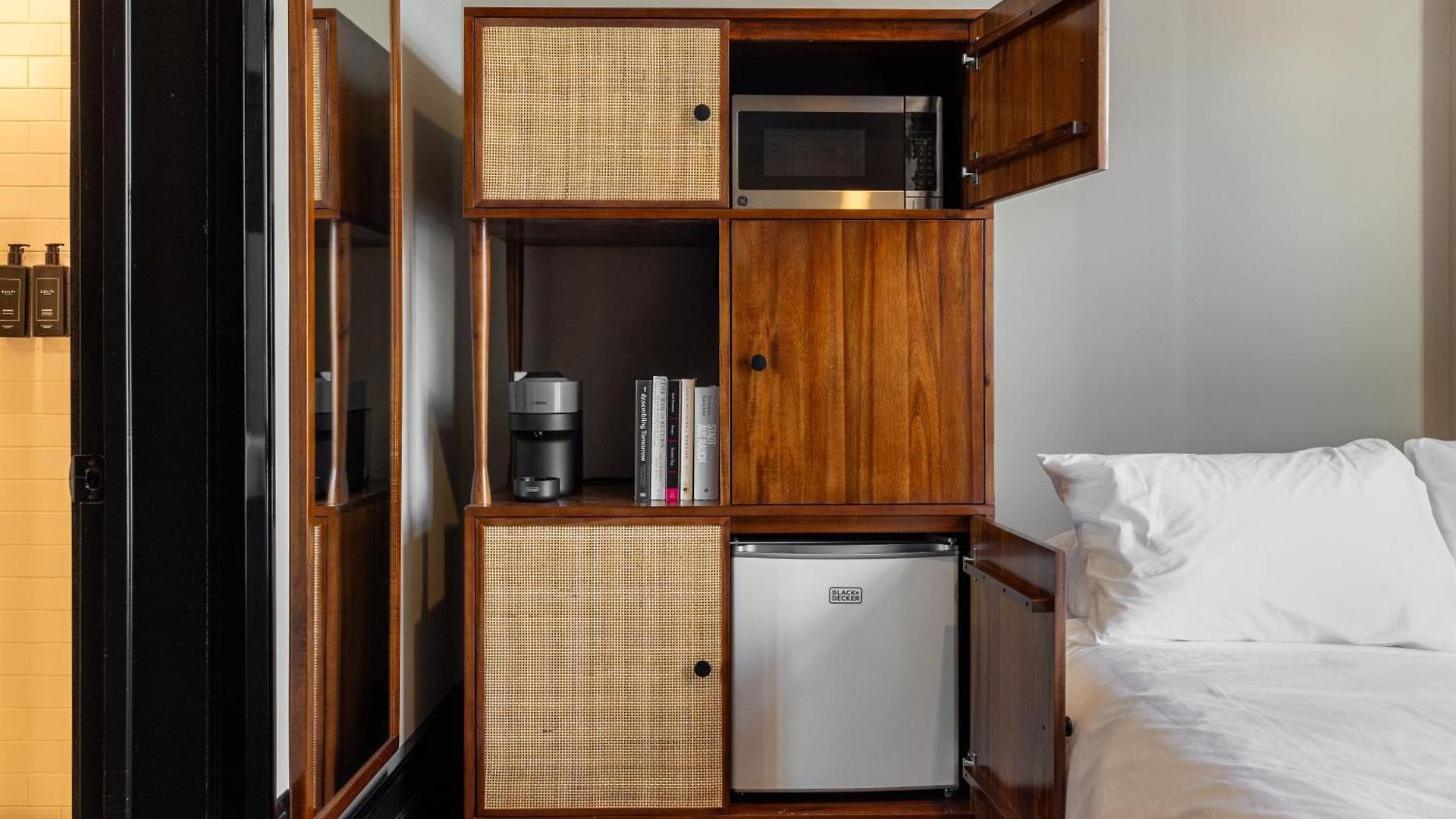 Freeman Residences Nyc Apartment