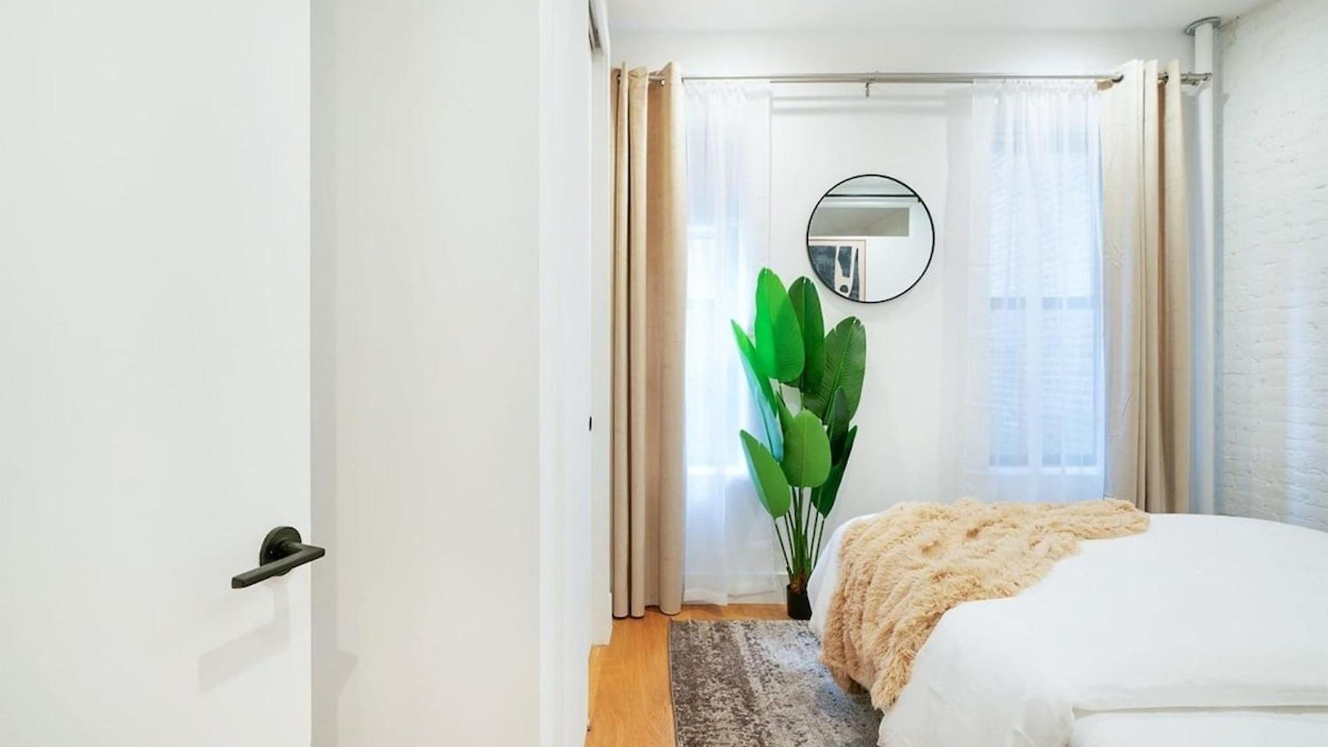 1288 Ues Apartment