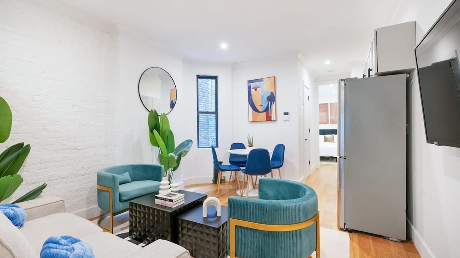Apartment 1288 Ues *
