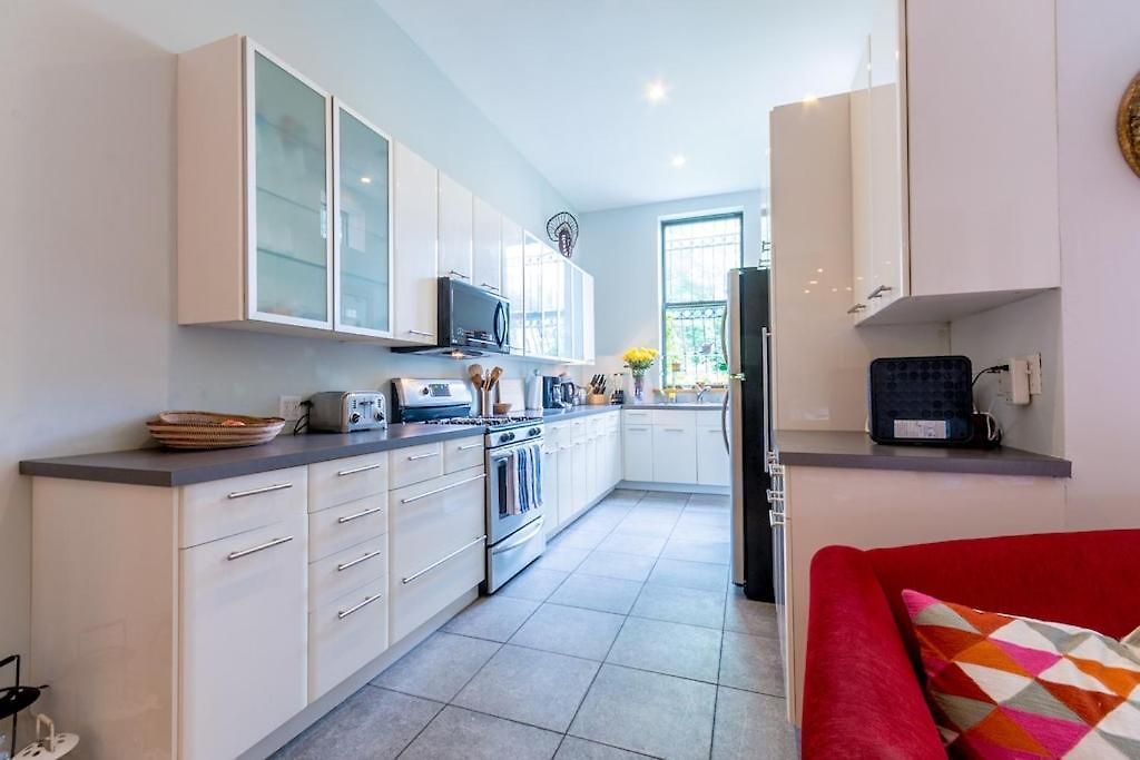 Lovely Brownstone In W Harlem 4 Bdr 3 Bath Deck Garden Apartment New York