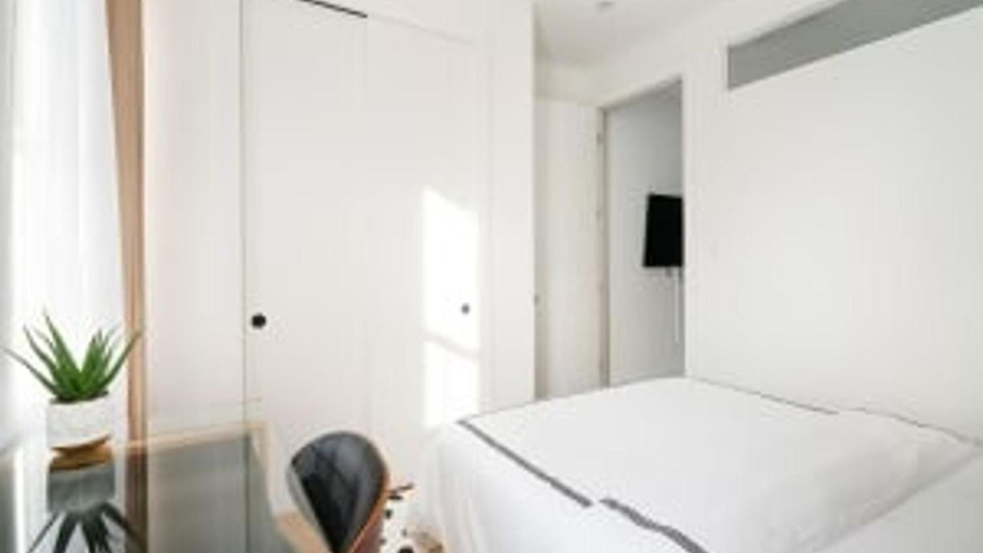 1288 Ues Apartment