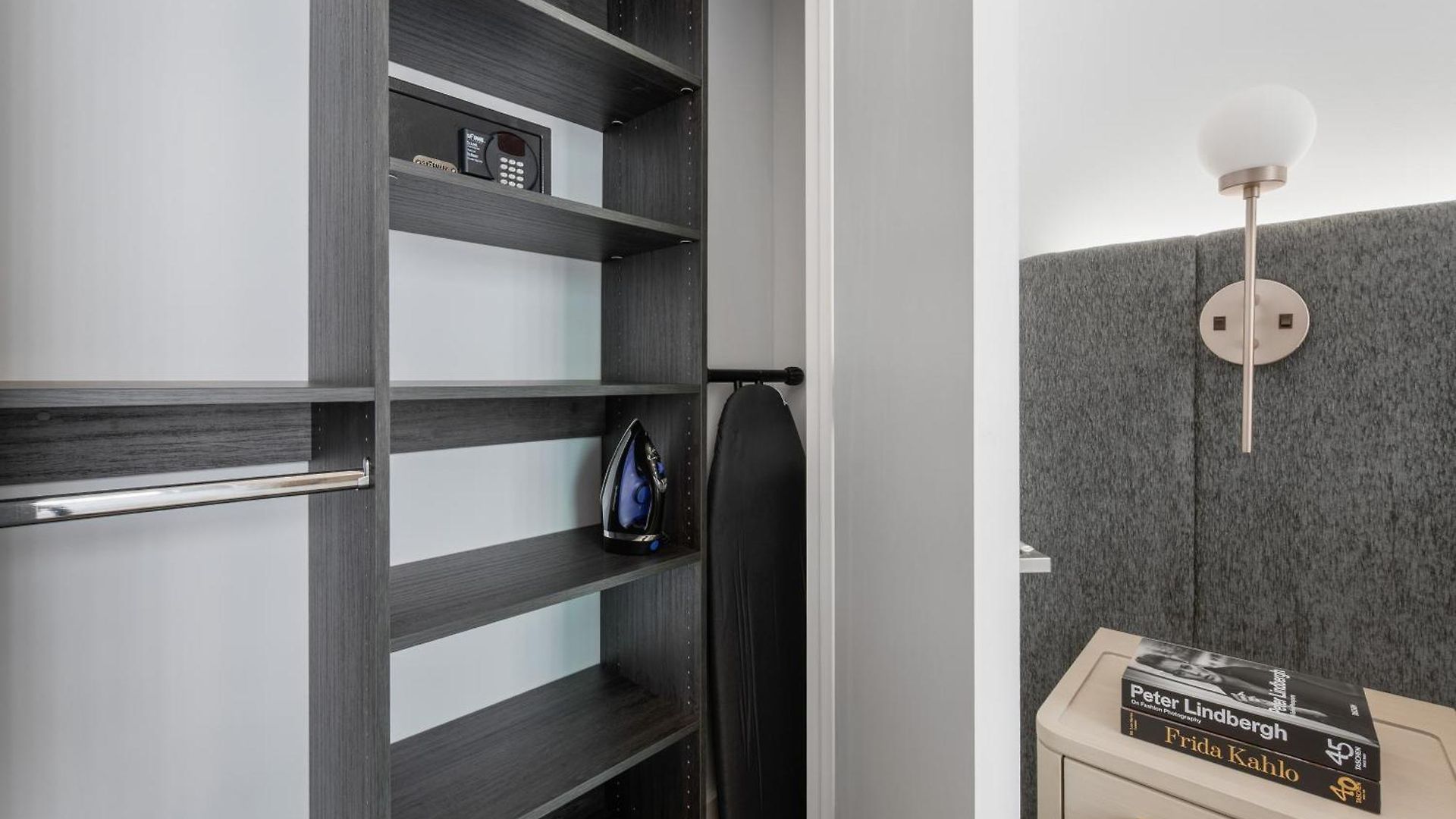 Aparthotel 17john 4*
