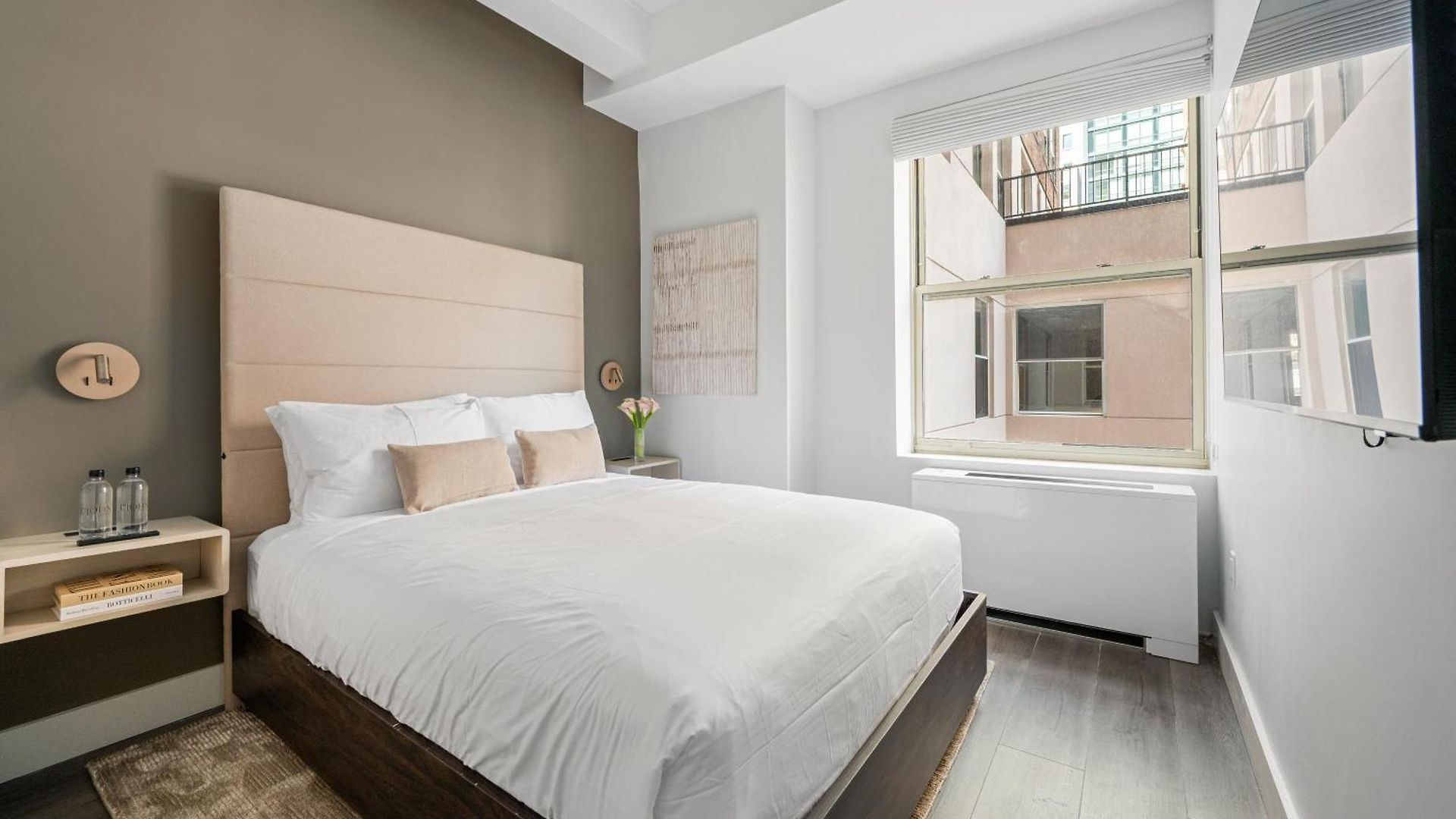 Aparthotel 17john 4*