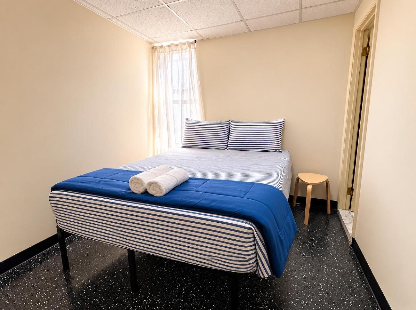 101 Manhattan - Little Italy, Soho, Noho, Les, East Village, Chinatown - 1 Gig Internet, 12inch Mattress, Hardsurface Floors