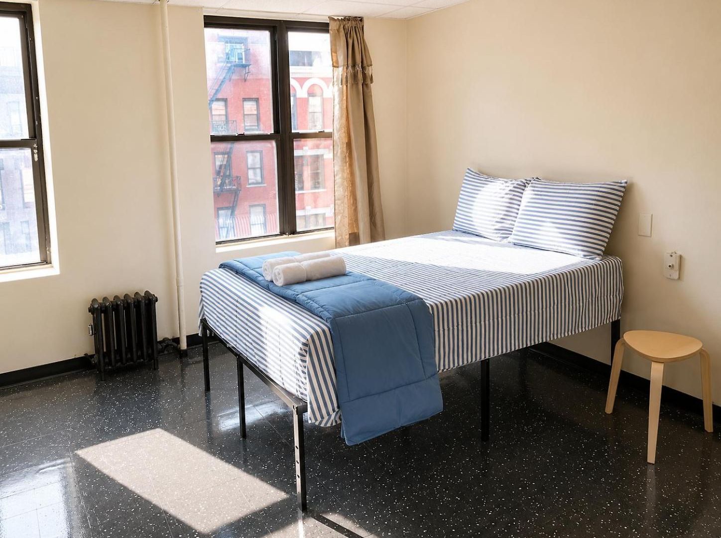 101 Manhattan - Little Italy, Soho, Noho, Les, East Village, Chinatown - 1 Gig Internet, 12inch Mattress, Hardsurface Floors * New York