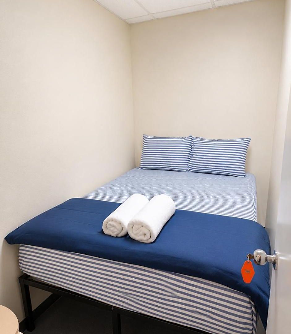 101 Manhattan - Little Italy, Soho, Noho, Les, East Village, Chinatown - 1 Gig Internet, 12inch Mattress, Hardsurface Floors